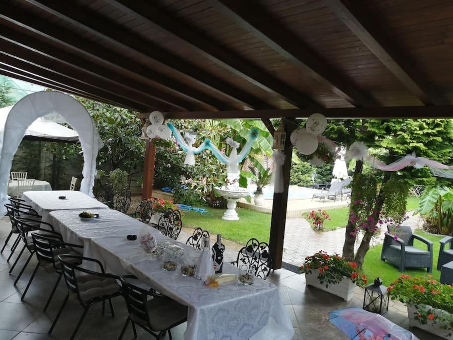 Casa Mona Villa Oradea Exterior photo